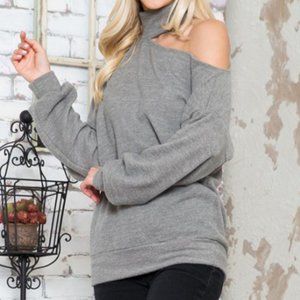 NWOT -Olive Long-Sleeve Off-Shoulder Turtleneck Top Plus size